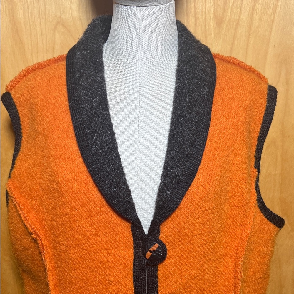 Hand knit Vest - Picture 4 of 13
